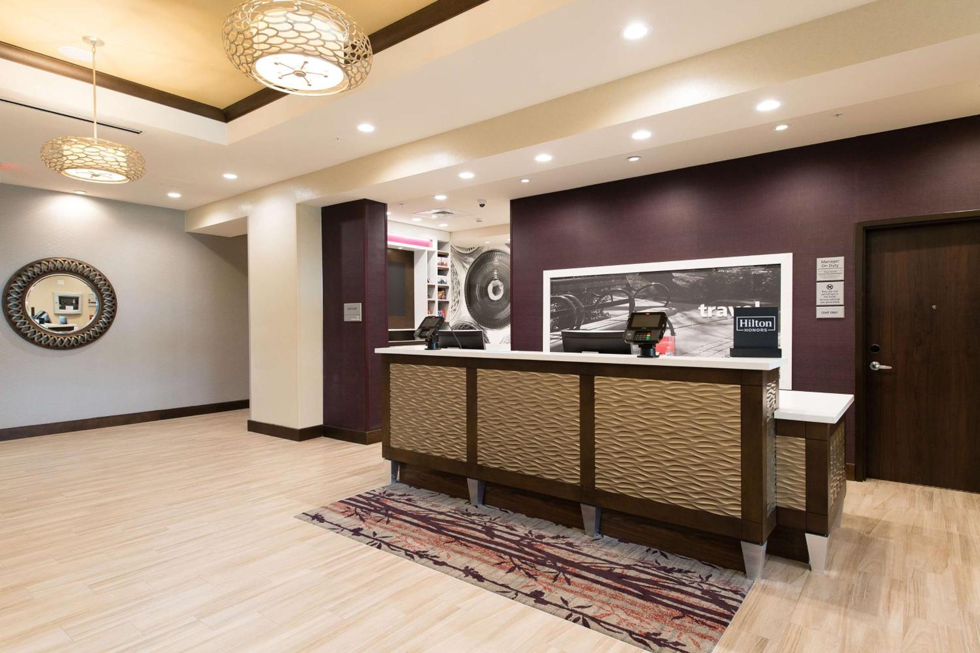 Hampton Inn And Suites Fayetteville, Nc Ngoại thất bức ảnh