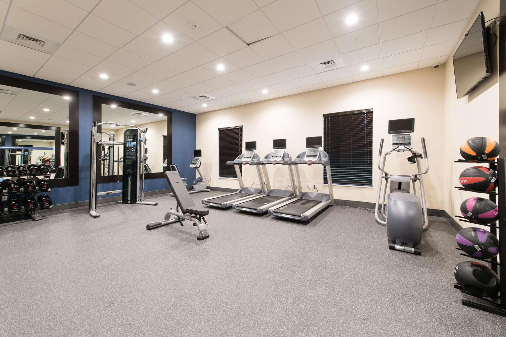 Hampton Inn And Suites Fayetteville, Nc Ngoại thất bức ảnh